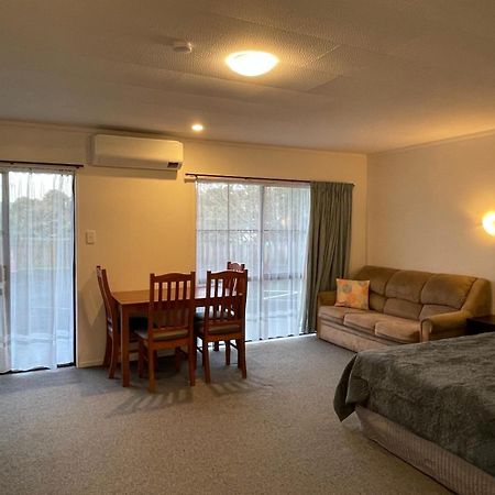 Cherry Court Motor Lodge Whangarei Exterior photo