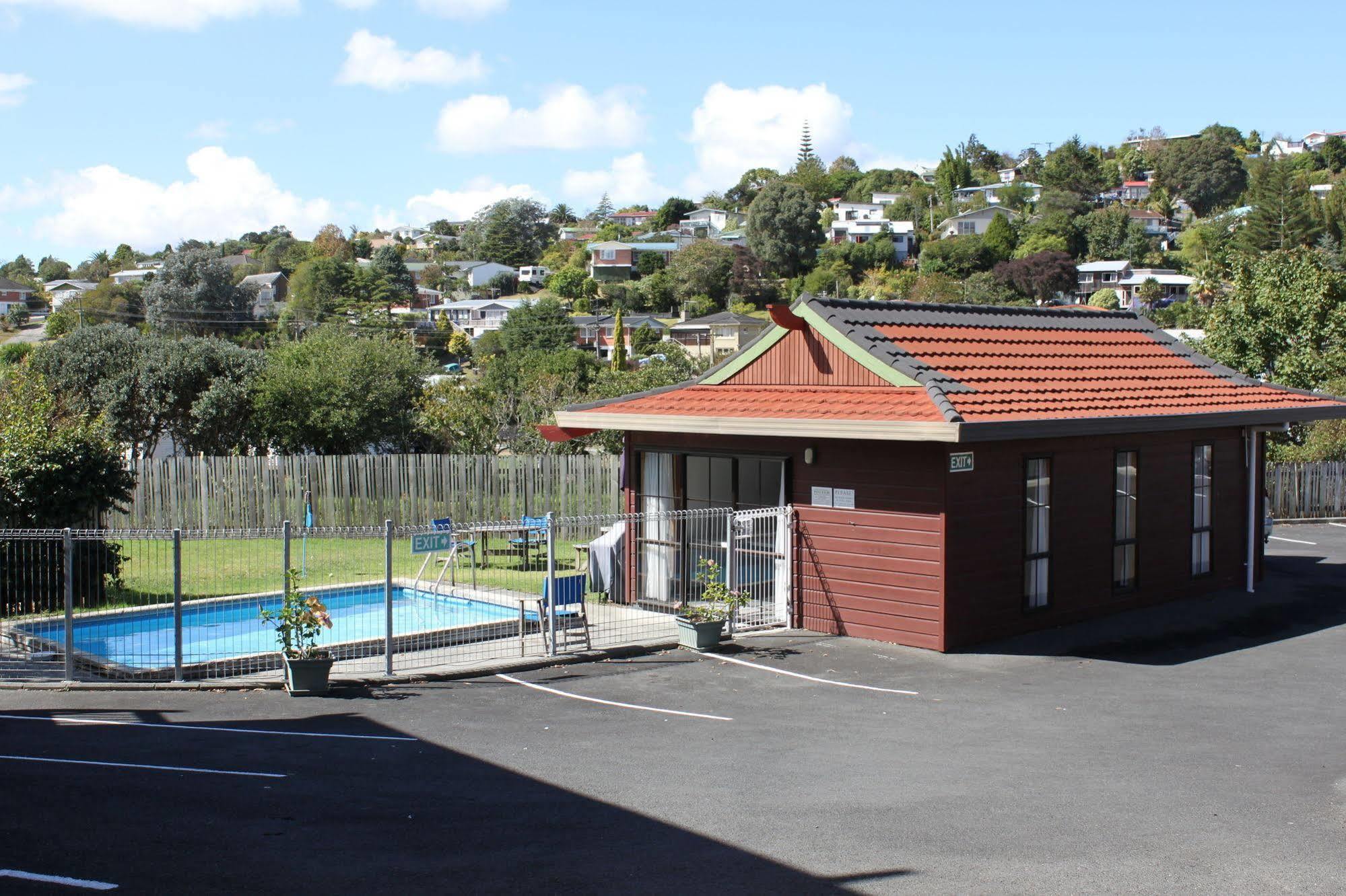 Cherry Court Motor Lodge Whangarei Exterior photo